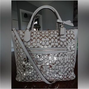 Authentic Unused COACH POPPY SPARKLE  TOTE BAG